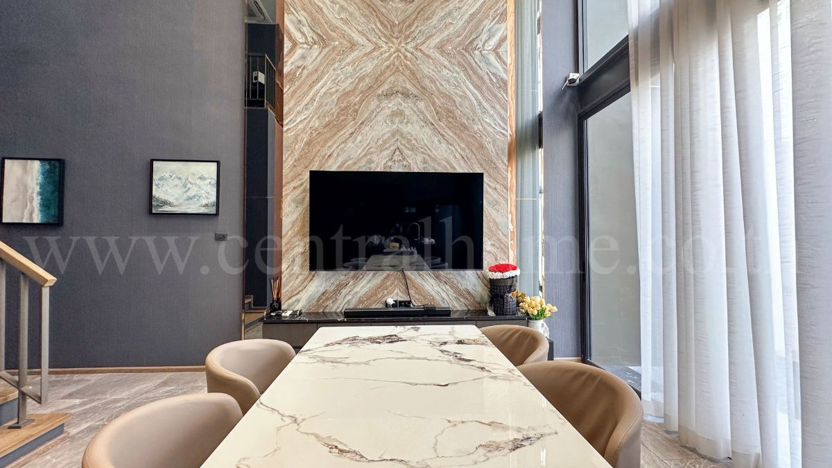 รูป ทาวน์โฮม เธอ ลาดพร้าว 93 ระดับ Luxury 3.5 ชั้น Fully Furnishe มีลิฟต์ในตัว พร้อมอยู่ - รูปที่ 5/19