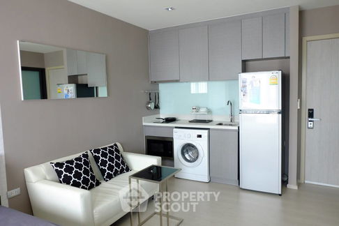 1-BR Condo at Rhythm Sukhumvit 36-38 near BTS Thong Lor (ID 886517)