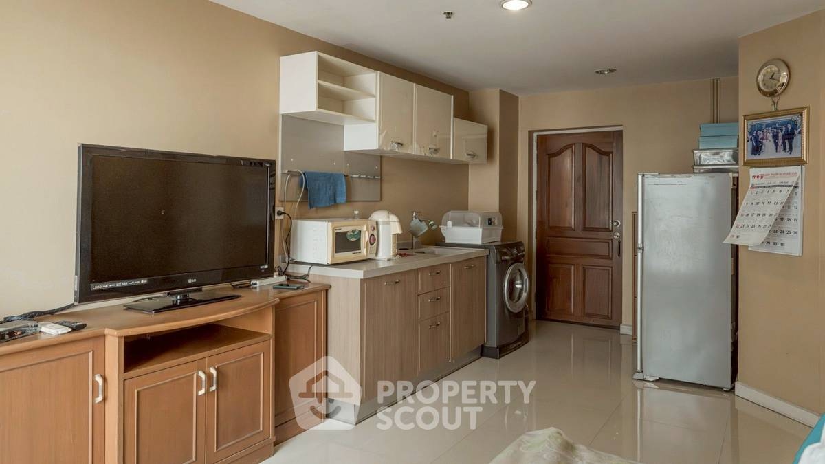 picture 2-BR Condo at Baan Pathumwan Condominium near BTS Ratchathewi (ID 2178755) - 8/8