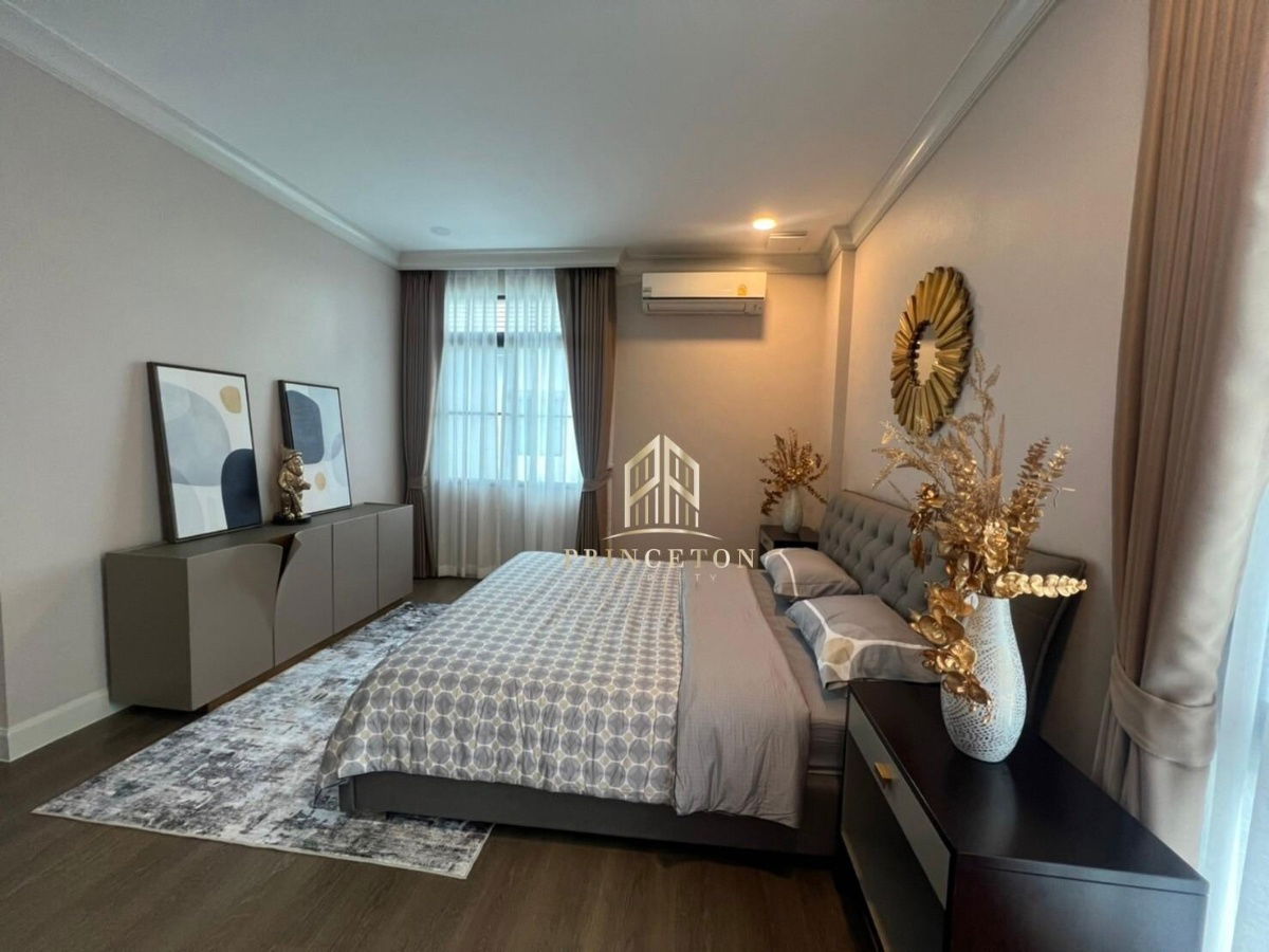 picture Luxury House For Sale Nantawan Rama 9 New Krungthep Kreetha Near Wellington International School and golf courses - 21/39
