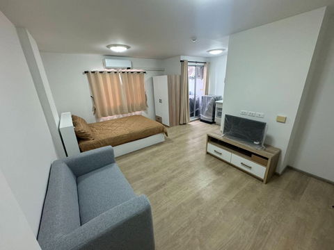 ขาย The  Point  Condo Laemchabang Sriracha  ฟรีเฟอร์พร้อมอยู่