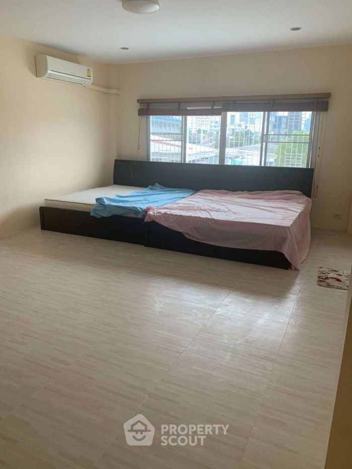 picture 5-BR House near BTS Ratchayothin (ID 2029122) - 7/8