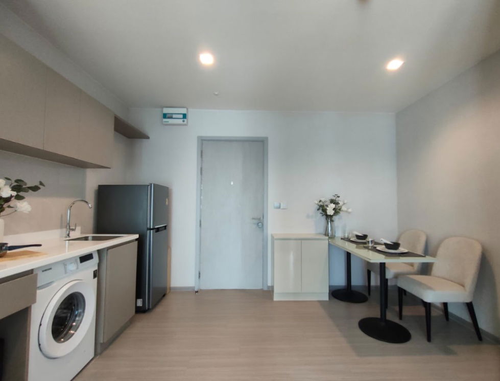 รูป (No-Co)Life Sukhumvit 62 for rent  *** 1 Years Lease *** Cheapest !!  Price 17,000 baht > 8th floor - รูปที่ 3/9