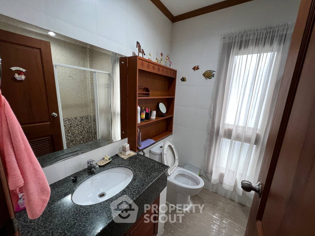 รูป บ้าน 4-ห้องนอน ใน ลาดพร้าว (ID 1727436) - รูปที่ 44/48