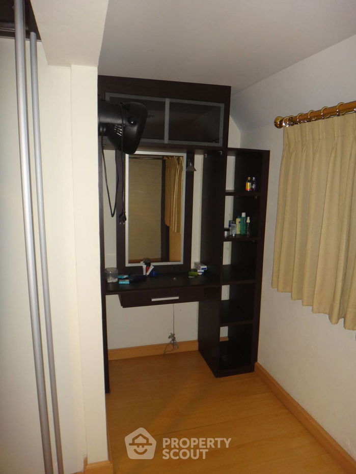 รูป ทาวน์เฮาท์ 3-ห้องนอน ใกล้ BTS พร้อมพงษ์ (ID 2213898) - รูปที่ 7/48