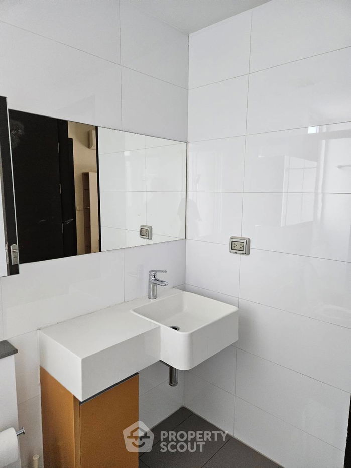 picture 1-BR Condo at Rhythm Ratchada near MRT Ratchadaphisek (ID 1754262) - 20/24