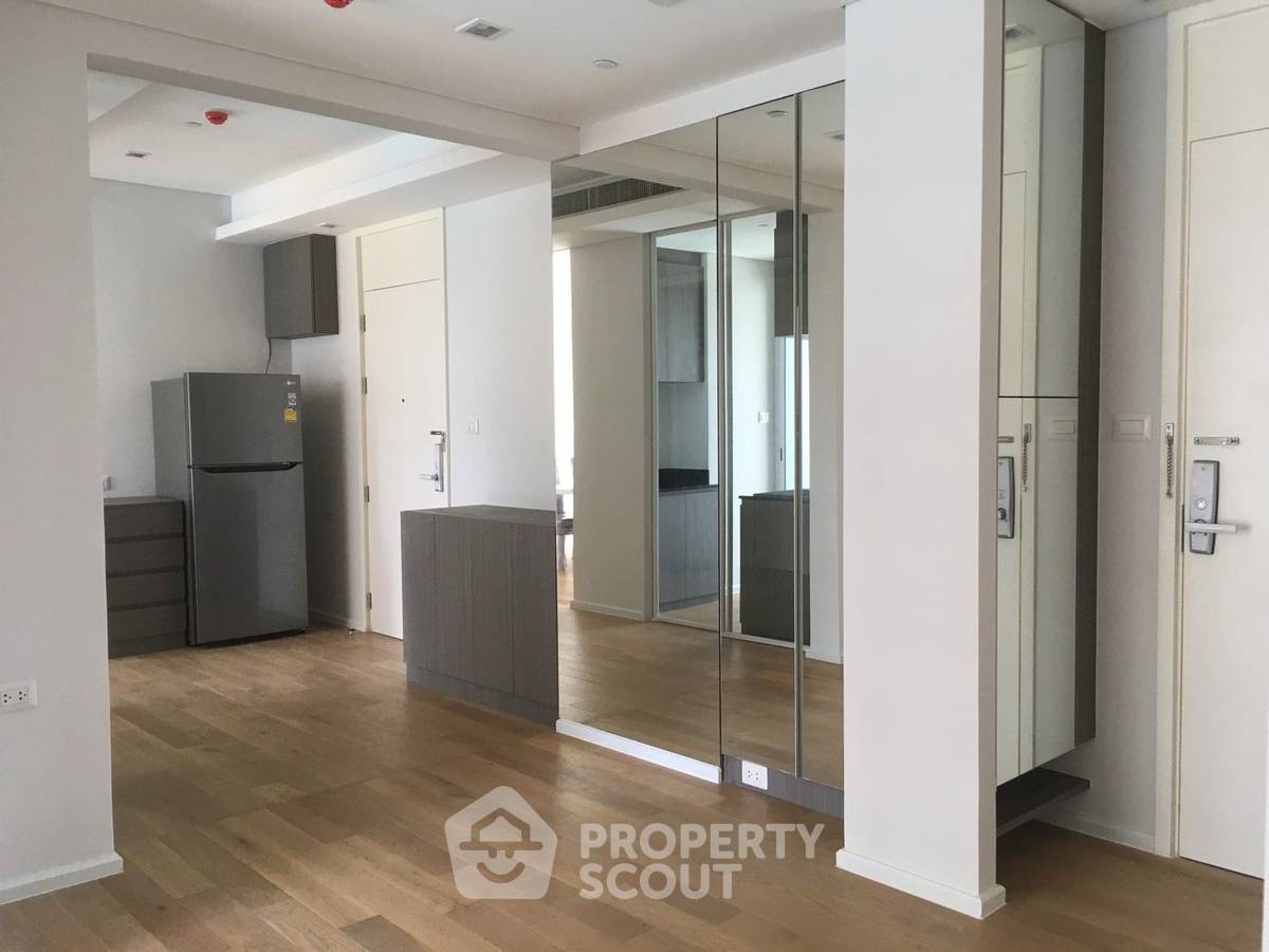 picture 3-BR Condo at The Saint Residences near MRT Phahon Yothin (ID 1165192) - 3/17