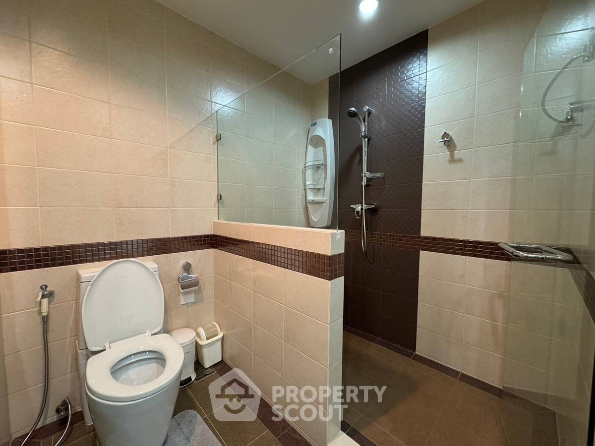 รูป คอนโด 3-ห้องนอน ที่ ริเวอไรน์ เพลส ใน สวนใหญ่ (ID 2004457) - รูปที่ 14/16