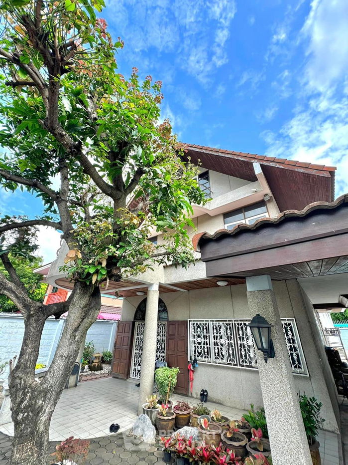 รูป บ้าน 4-ห้องนอน ใน ช่องนนทรี (ID 1838104) - รูปที่ 1/12