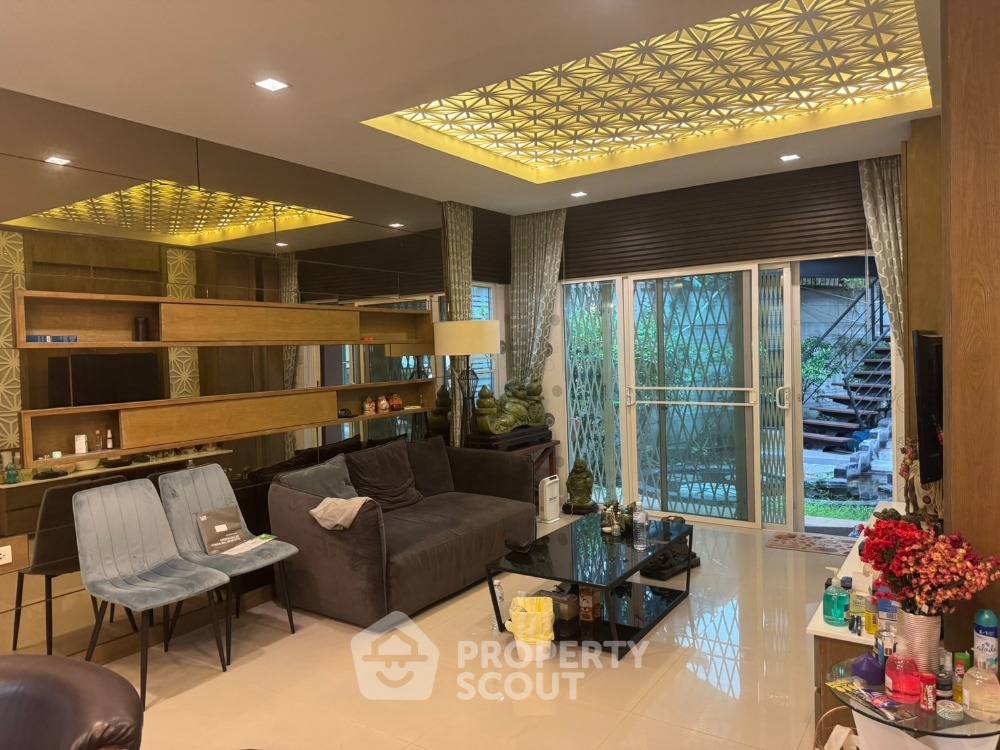 picture 3-BR House in Suan Luang (ID 1786584) - 8/26