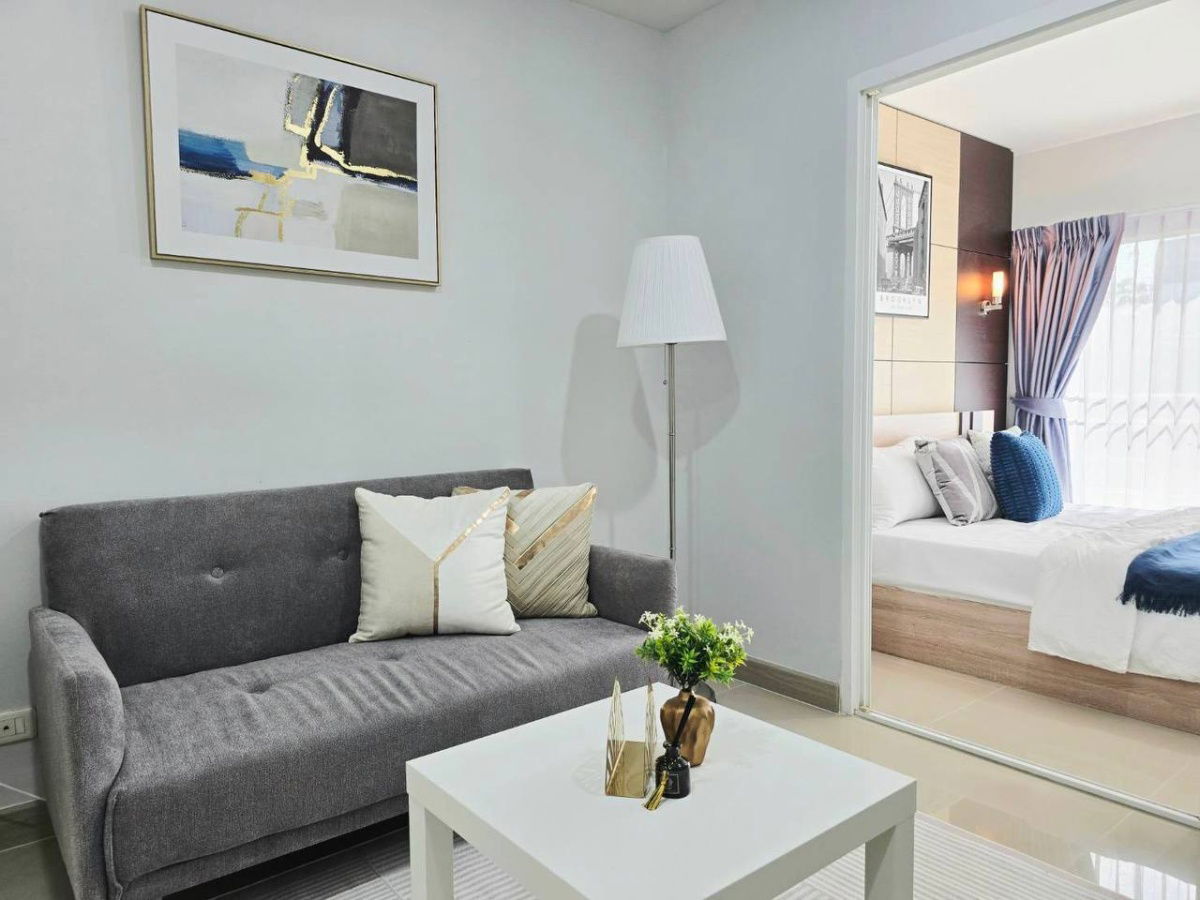 picture Metro Park Sathorn【𝐒𝐄𝐋𝐋】🔥Condo with a spacious common garden. Peaceful life in modern style near the BTS 🔥 Contact Line ID: @hacondo - 4/7
