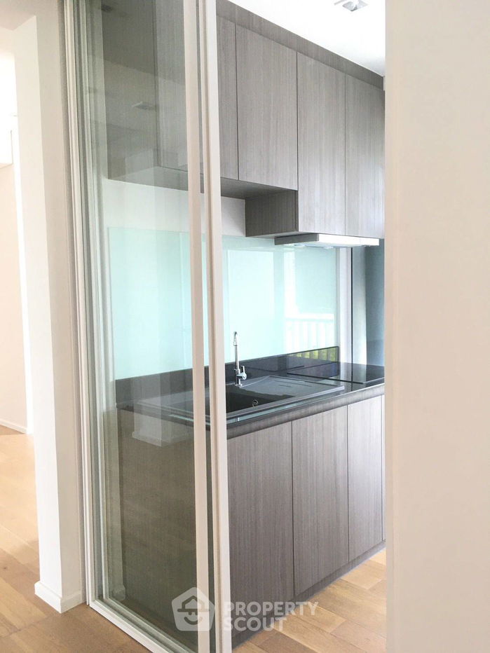 picture 3-BR Condo at The Saint Residences near MRT Phahon Yothin (ID 1165192) - 4/17