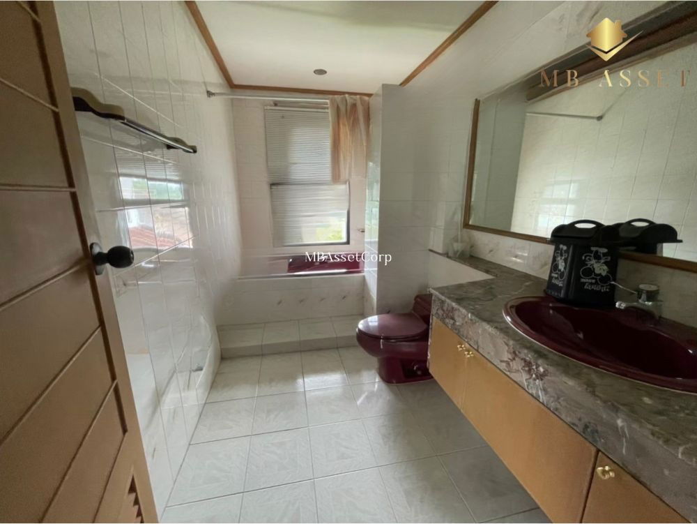 รูป ขายบ้านเดี่ยว 2 ชั้น หมู่บ้านปัญญารีสอร์ท สไตล์ contemporary ริมถนนสุขุมวิท ใกล้ตลาดหนองมน บางพระ มอเตอร์เวย์ ชลบุรี - รูปที่ 12/12
