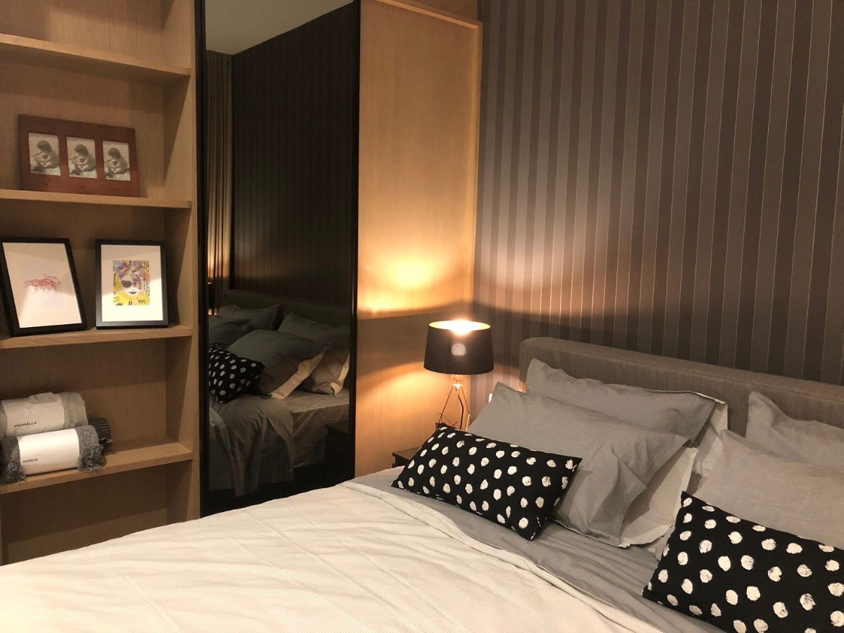 picture ♦ Rare Unit ♦ Tower C, 00+ Floor | 1 Bedroom, 57.00 sq.m. | Condo skywalk connect to BTS ploenchit and Central Embassy. - 9/15