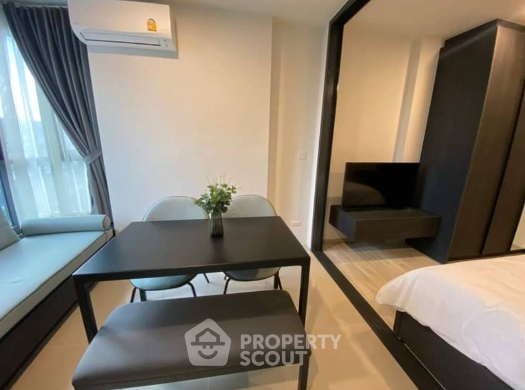 picture 1-BR Condo at XT Huaikhwang near MRT Huai Khwang (ID 1438587) - 8/10