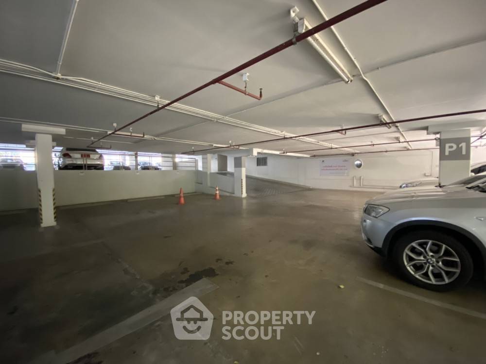 picture 2-BR Condo at The Parkland Grand Asoke Phetchaburi near MRT Phetchaburi (ID 384567) - 24/33
