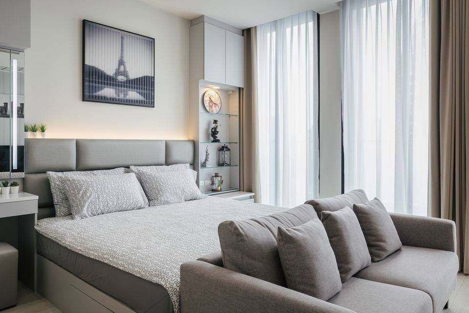picture ♦ Prime Location ♦ Tower C, 25+ Floor | 1 Bedroom, 44.97 sq.m. | Condo skywalk connect to BTS ploenchit and Central Embassy. - 13/21