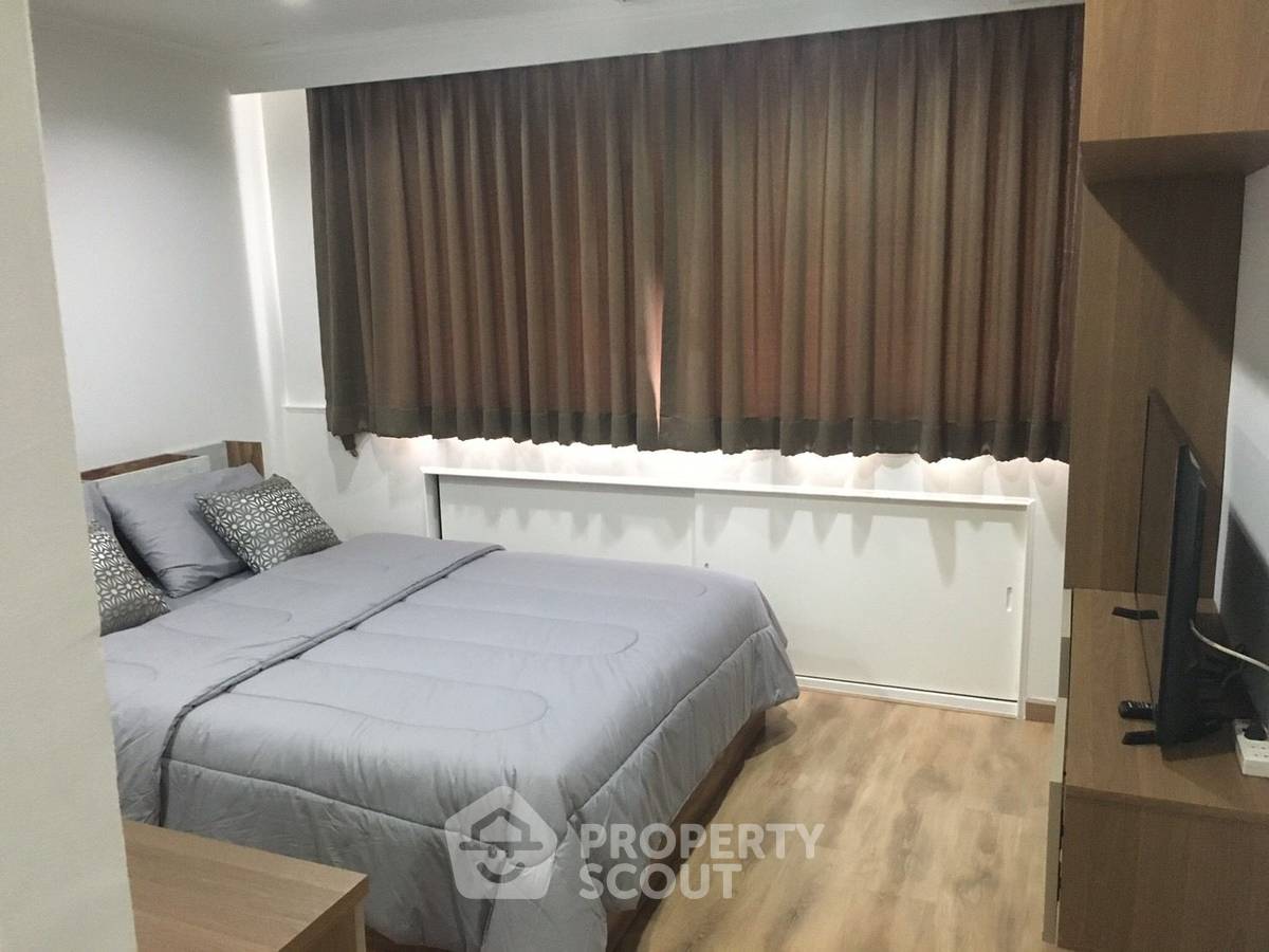 picture 3-BR Condo at Monterey Place Sukhumvit 16 near MRT Queen Sirikit National Convention Centre (ID 2185714) - 2/16