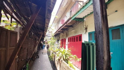 Townhouse for sale, Trok Salak Hin Community, Rong Muang, 400 m. from MRT Hua Lamphong.