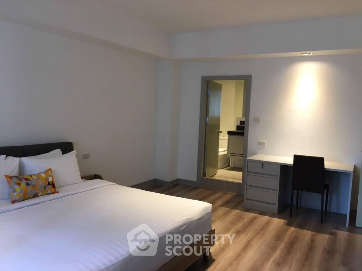 picture 2-BR Condo at Villa Bajaj near MRT Sukhumvit (ID 994108) - 6/11