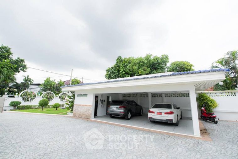 ขายบ้านเดี่ยว 5 ห้องนอน 600 ตร.ม. 675 ตร.ว. เขตบางกะปิ