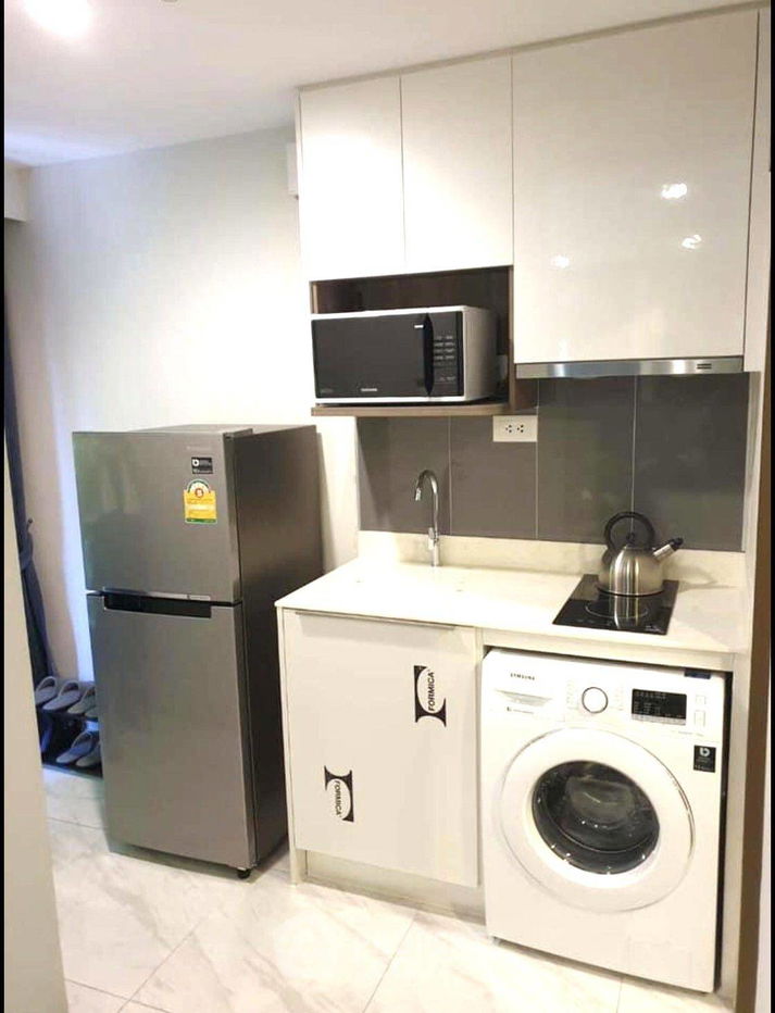 picture Studio Condo at Ideo Mobi Asoke near MRT Phetchaburi (ID 2213788) - 3/6