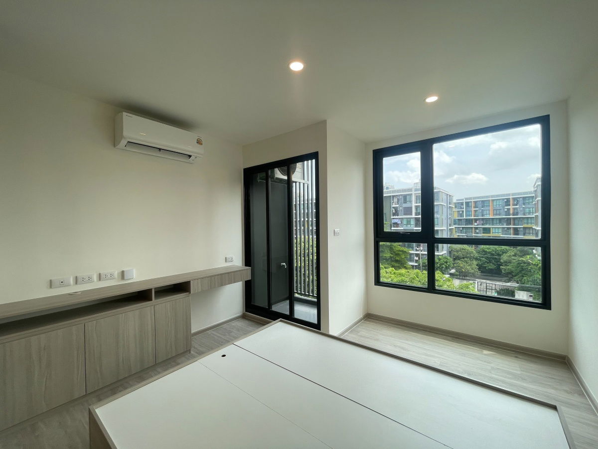 picture Urgent ‼️  Pet-friendly condo in Udomsuk 🐶just became available again — 🔥only 1.99 million baht."🔥 - 2/8