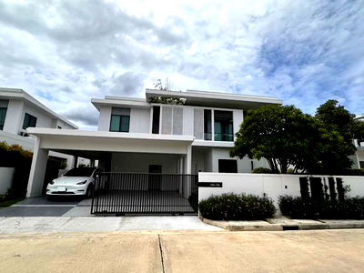 Houses for rent International Laboratories : For Rent MANTANA Bangna km 15 Fully Furnished (Near Express Way)
