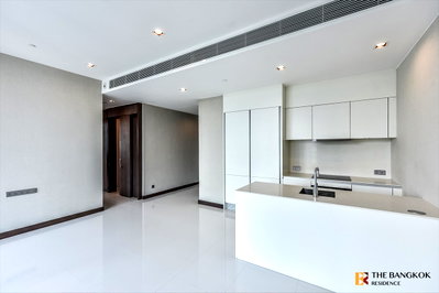 Condos for sale : ⚡ Ultra Luxury Beautiful unit ⚡Q1 Sukhumvit, Ultra Luxury near BTS nana 