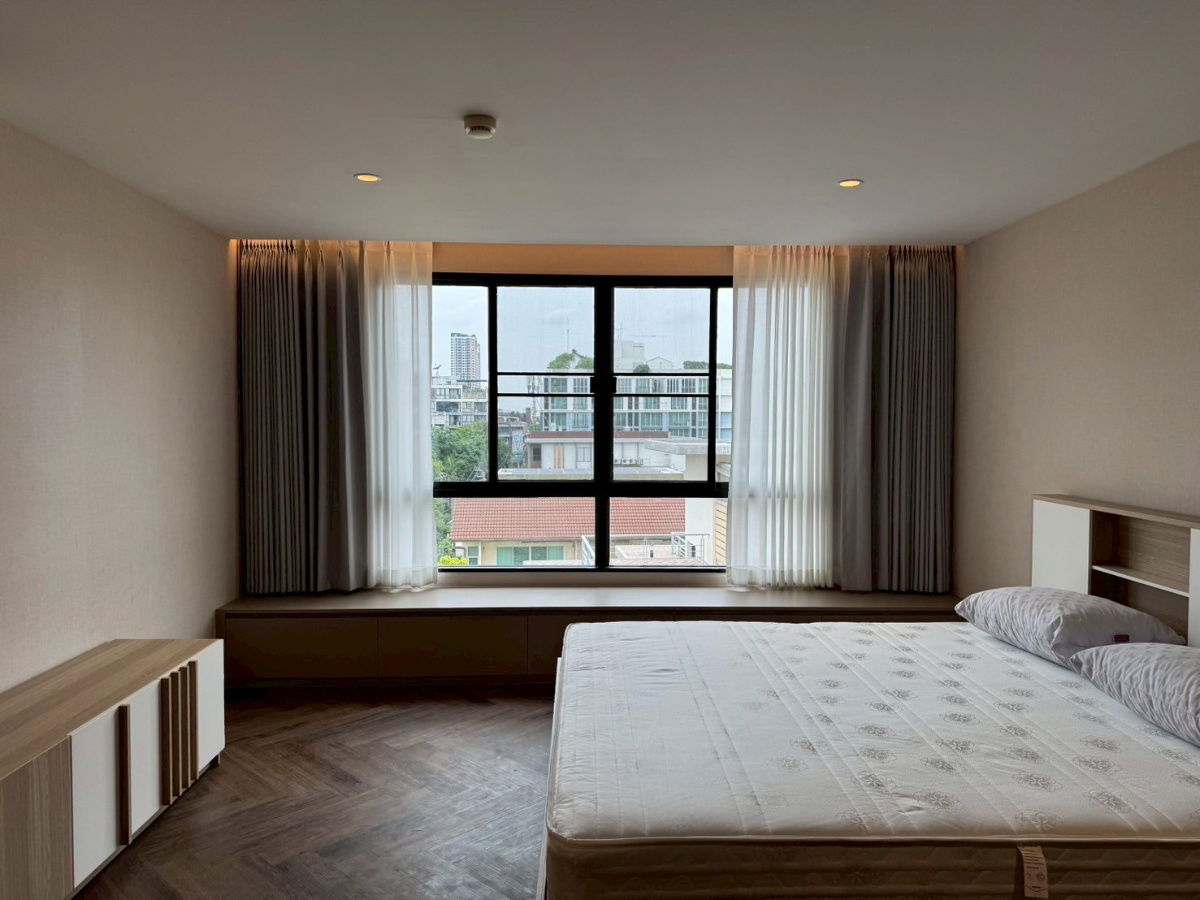 รูป Pet Friendly 😺🐶  - Baxtor Low rise Condominium  อารีย์ – อินทามระ ซอย 4    101 ตร.ม. ชั้ 2 ห้องนอน 2 ห้องน้ำ - รูปที่ 11/17