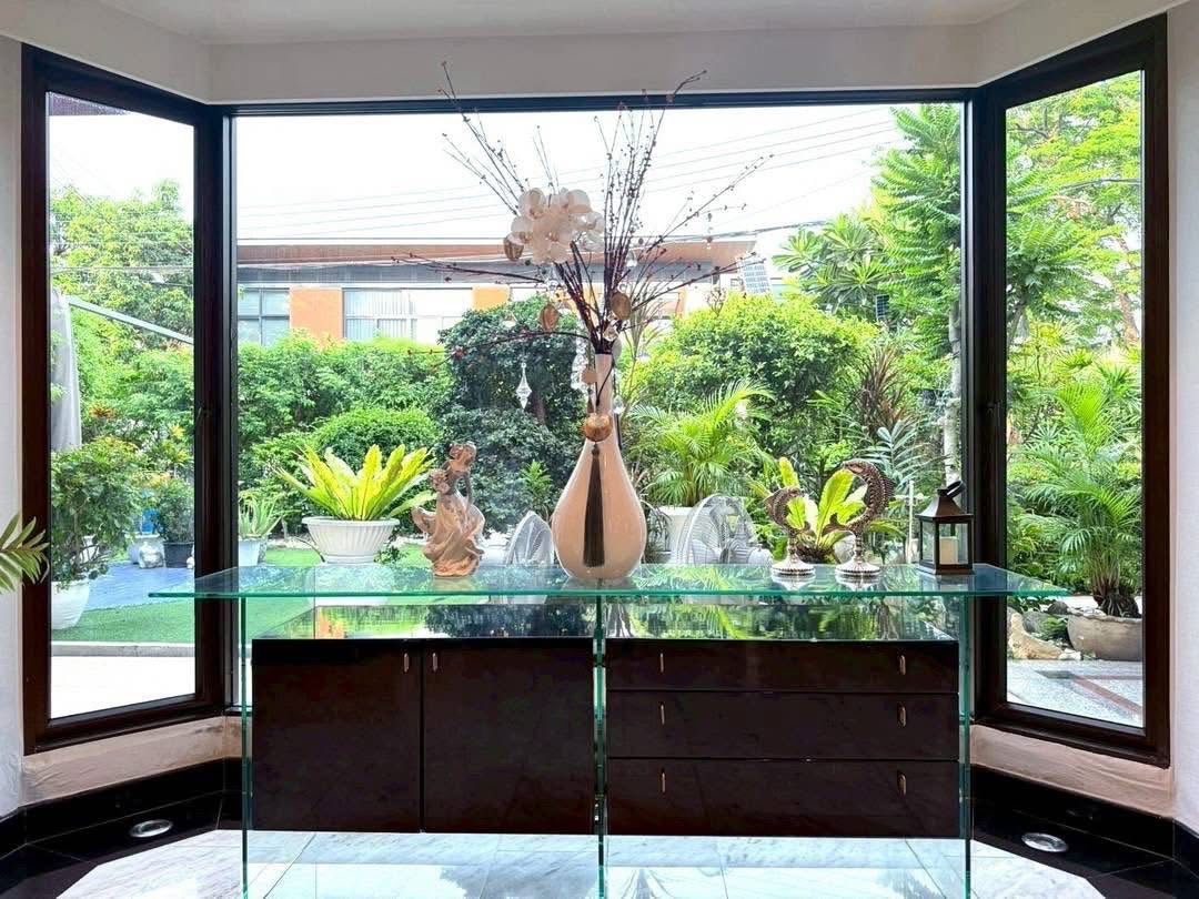 รูป  ขายบ้านเดี่ยวที่ดิน 198 ตรว.หลังมุมสุด Exclusive! ในหมู่บ้าน Park Avenue ศรีนครินทร์-บางนา สงบ ปลอดภัย  - รูปที่ 10/15