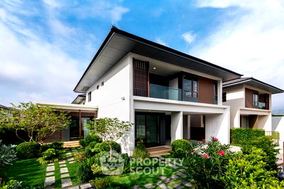 Houses for sale Thanon Thep Rak : 4-BR House in Tha Raeng (ID 1936316)