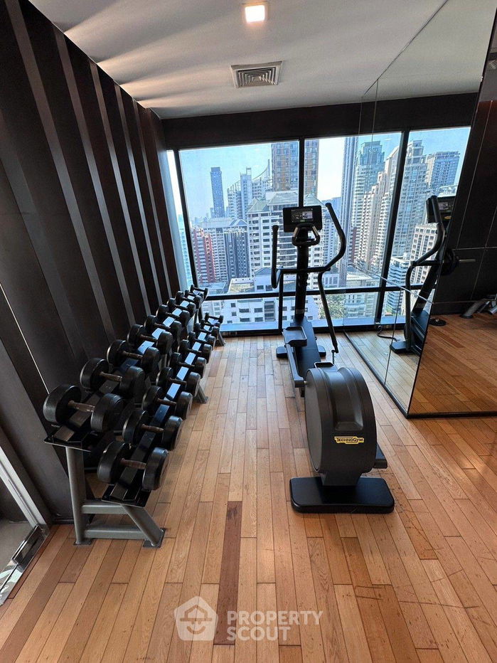 picture 2-BR Condo at The Royal Maneeya Condominium near BTS Chit Lom (ID 1483515) - 25/26