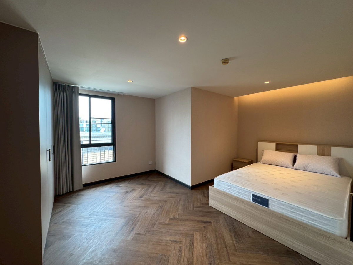 รูป Pet Friendly 😺🐶  - Baxtor Low rise Condominium  อารีย์ – อินทามระ ซอย 4    101 ตร.ม. ชั้ 2 ห้องนอน 2 ห้องน้ำ - รูปที่ 8/17