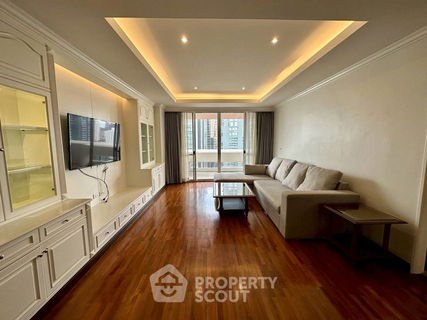 รูปภาพ 3-BR Condo at Newton Tower Condominium near BTS Nana (ID 2212405)