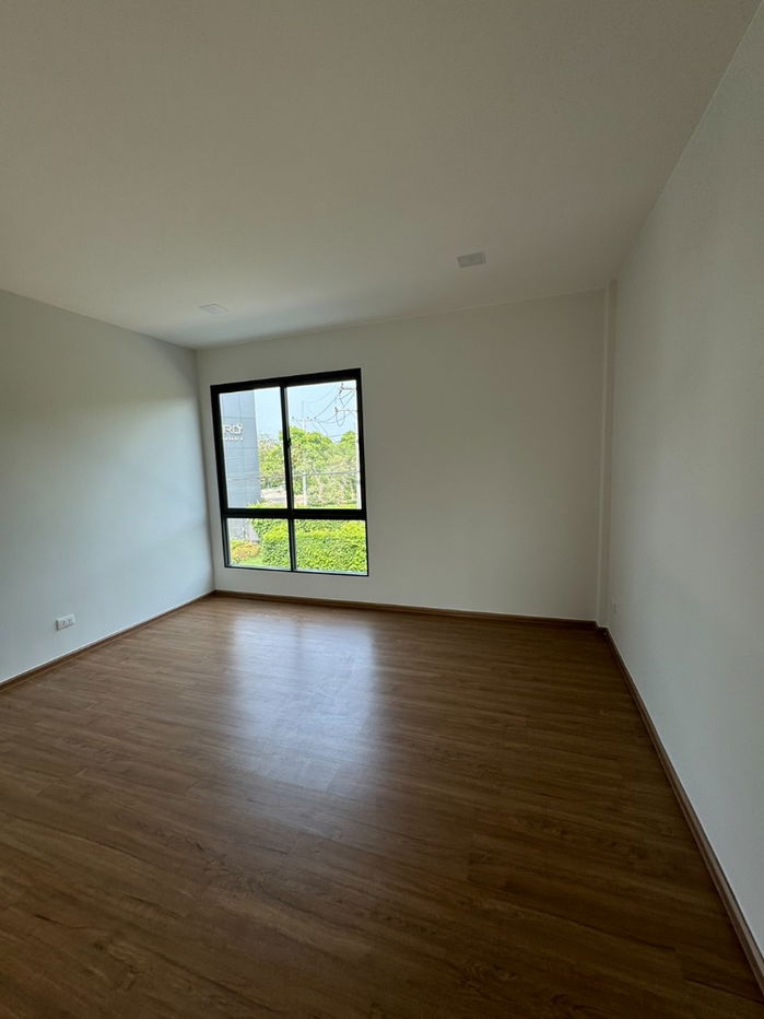 รูป WS1485 🏢 ให้เช่า! โฮมออฟฟิศ 3 ชั้น โครงการ District พหลโยธิน–วิภาวดี ใกล้ BTS ห้าแยกลาดพร้าว เพียง 30,000 บาท/เดือน - รูปที่ 4/14