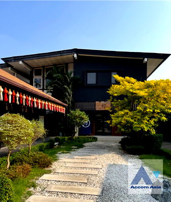 เช่าบ้านเดี่ยว ซอยทองหล่อ (สุขุมวิท 55) : 🔼🔽 AccomA 📩 Home Office 4 BR House in Phra Khanong Nuea (50128)