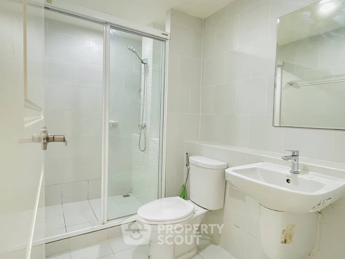 picture 1-BR Condo at Elements Srinakarin in Nong Bon (ID 2213828) - 9/11