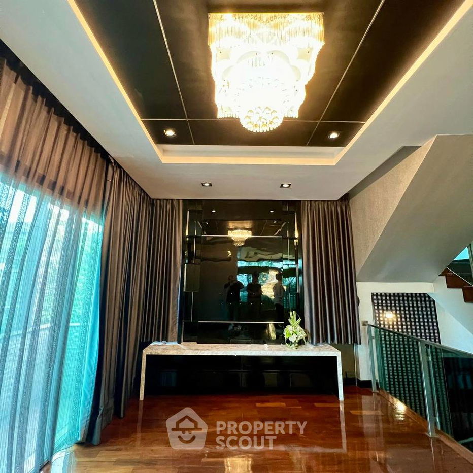 รูป บ้าน 5-ห้องนอน ใน นวลจันทร์ (ID 1847664) - รูปที่ 6/14
