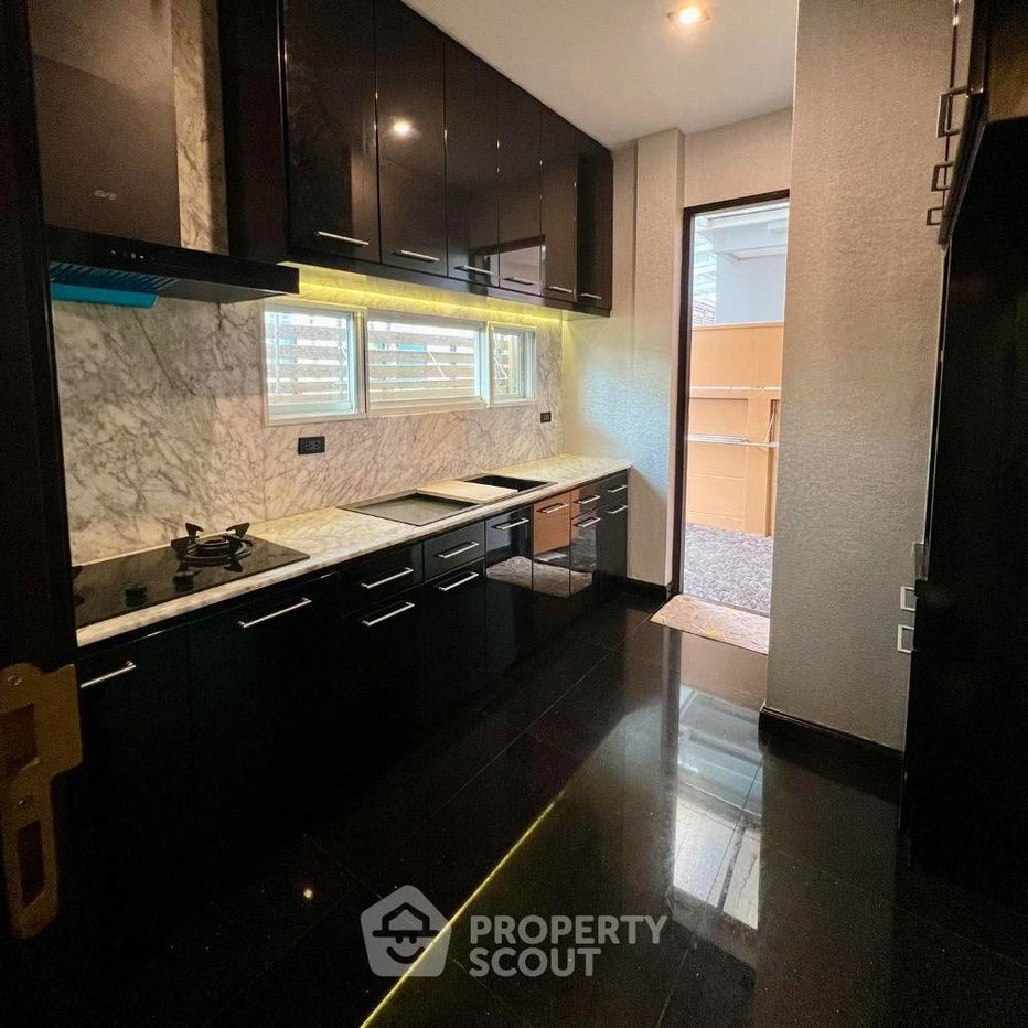 รูป บ้าน 5-ห้องนอน ใน นวลจันทร์ (ID 1847664) - รูปที่ 13/14