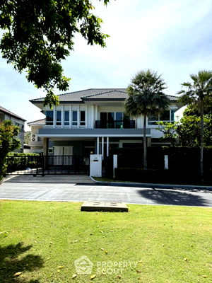 Houses for sale Thap Chang : 4-BR House close to Krungthep Kreetha (ID 1937457)