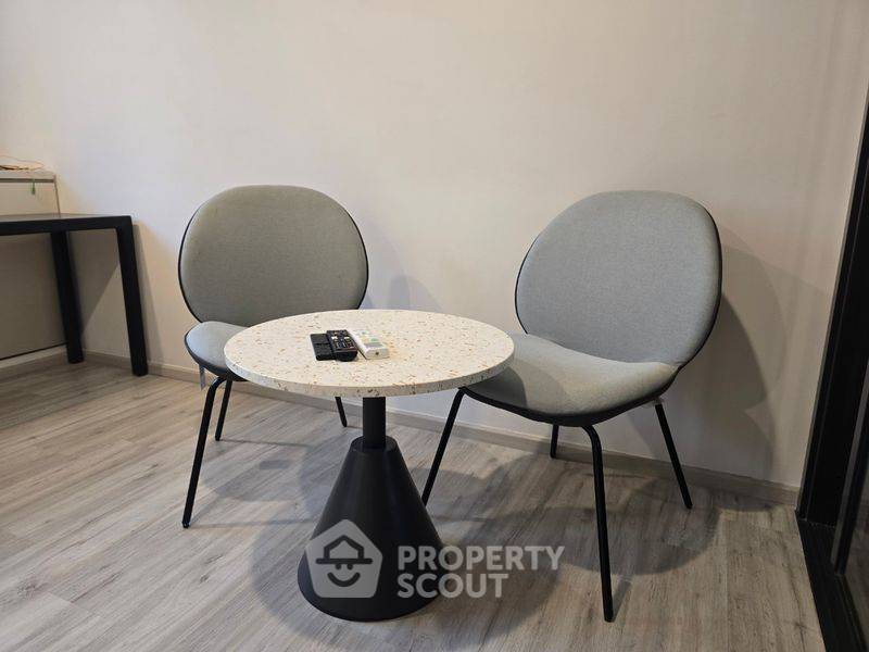 picture 1-BR Condo at XT Huaikhwang near MRT Huai Khwang (ID 2061753) - 4/12