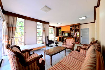 Houses for rent : Home Place Village 3 bed 2 bath, Ramkhamhaeng 140, 200 Sq.m. Rent 32K