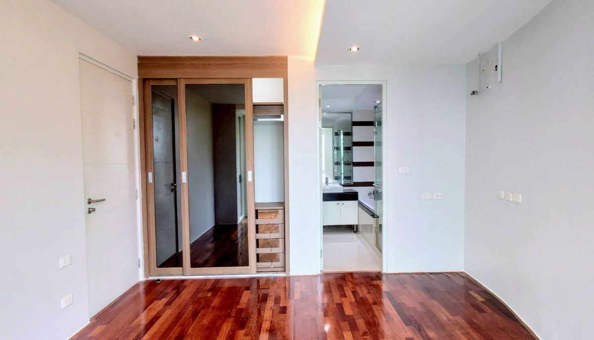 picture Condo for Sale Beverly 33, 1 bedroom - 8/24
