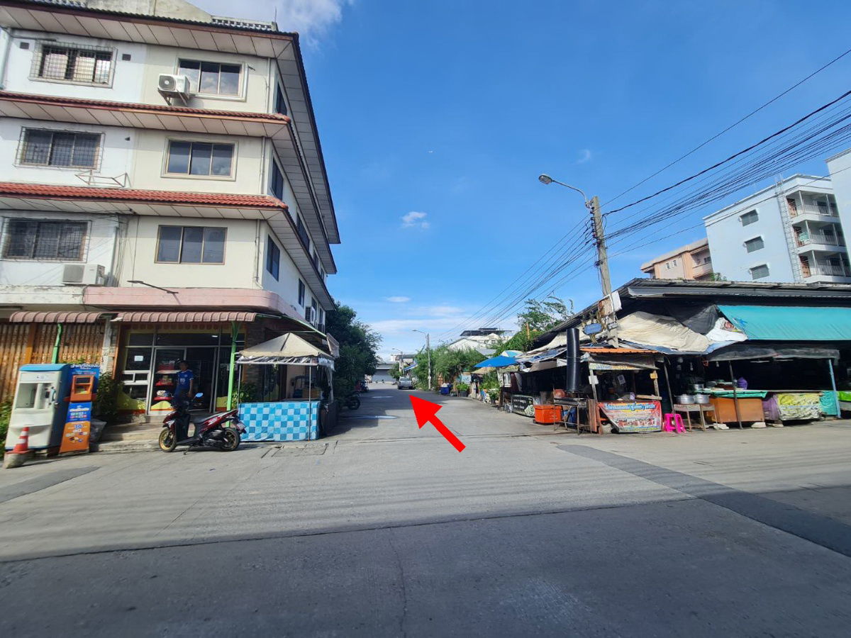 picture Land for sale, Bangna, Km. 7, enter Soi Bangna-Trad 49 (Soi Santi Nakhon), 16 sq m per plot. - 21/24
