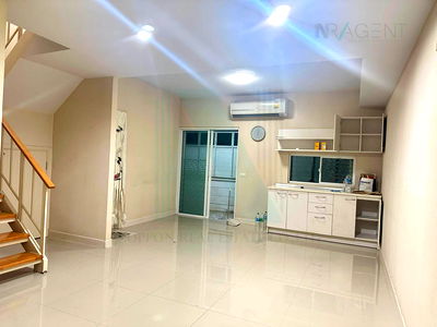 Townhouses for sale เทสโก้โลตัส บางพลี : 📌 For Sell Town house THE COLORS LEISURE BANGNA KM.10 2-story 3 bedroom 2 bathroom