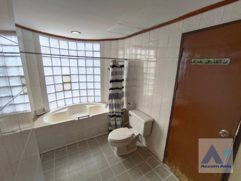 รูป 🔼🔽 AccomA 📩  3 BR Condominium @Windsor Tower (AA38438) - รูปที่ 13/13