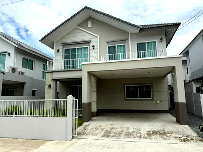ขายบ้านเดี่ยว : ขายบ้านเดี่ยว วรารมย์ ราชพฤกษ์ตัดใหม่ บ้านเดี่ยว สไตล์อังกฤษ 55.7 ตรว. มีระบบดันอากาศปลอดฝุ่น PM 2.5
