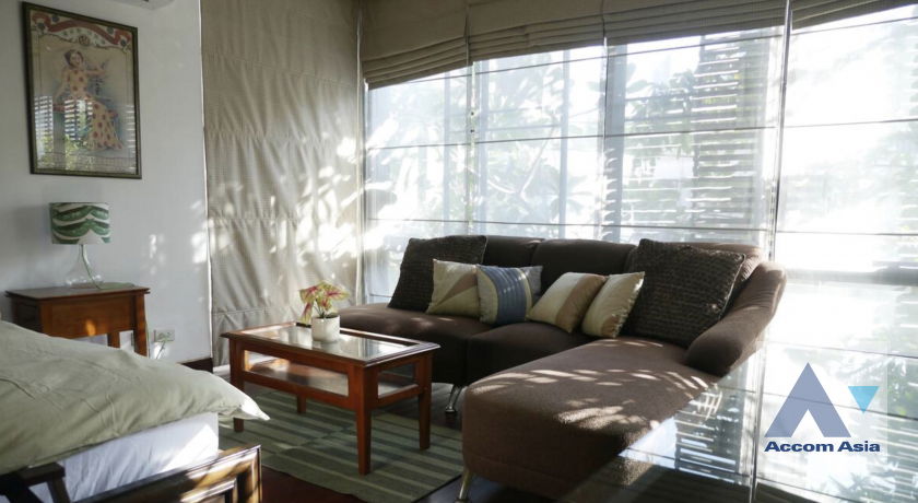 picture 🔼🔽 AccomA 📩 Modern Tropical Home with Natural Greenery and Airy Design (13001853) - 5/20