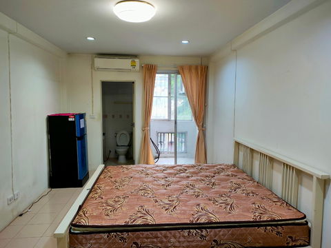 For rent Bangyai Square Condo Building A2 . Next to MRT Purple Line Bang Yai Market Station, Kasemrat Inter, Central Westgate